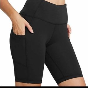 NWT Baleaf biker exercise or yoga shorts Small